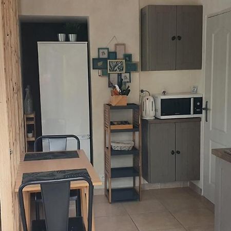Studio Cosy Avec Grande Terrasse Au Calme Villa Saint-Cyr-sur-Mer Bagian luar foto